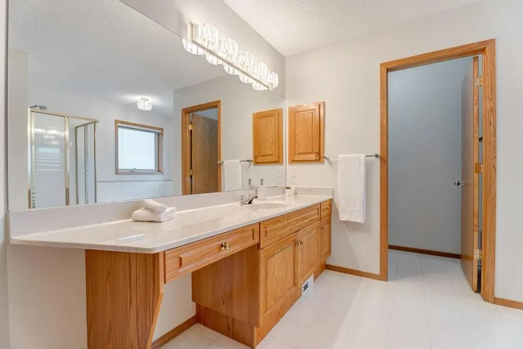 Holiday home Coral Springs Lakefront Retreat Calgary Canada