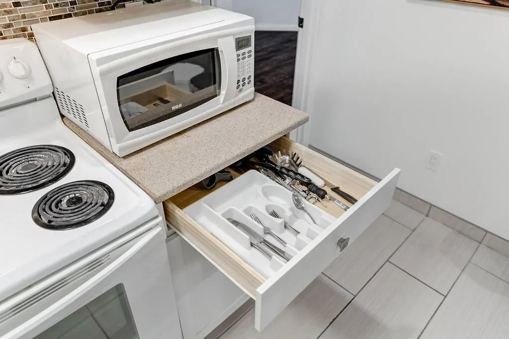 Coral Springs Lakefront Retreat Calgary Canada