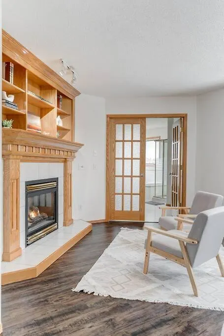 Coral Springs Lakefront Retreat Calgary